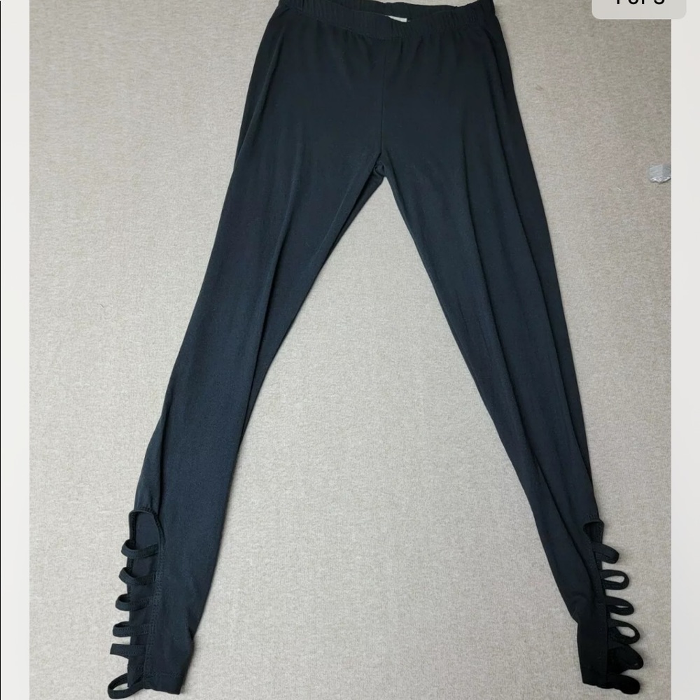 BOBBIE BROOKS  Woman's Black Cutout Ankle Stretch Leggings Activewear NEW